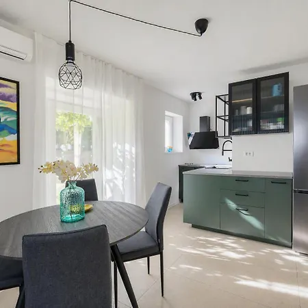 Apartamento Fortica Garden Apartment, Arena, Free Parking Pula