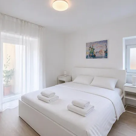 Fortica Garden Apartment, Arena, Free Parking Пула