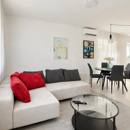 Fortica Garden Apartment, Arena, Free Parking * Пула